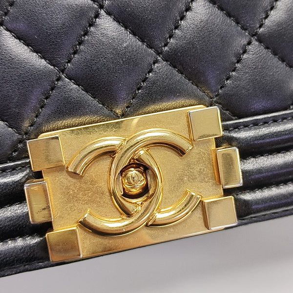 BOY CHANEL Large Quilted Lambskin Black