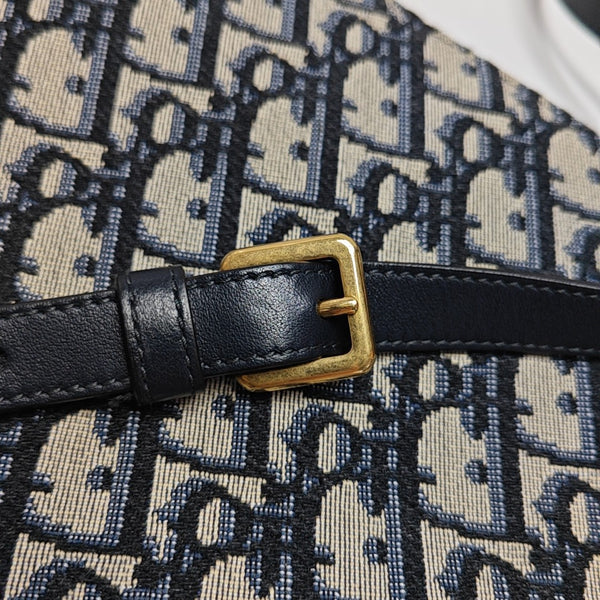 Authenticated pre-owned  Saddle Mini Monogram Canvas Blue - Crossbody Bag at Looply