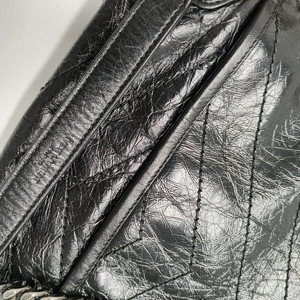 NIKI Medium Chevron Suede Black