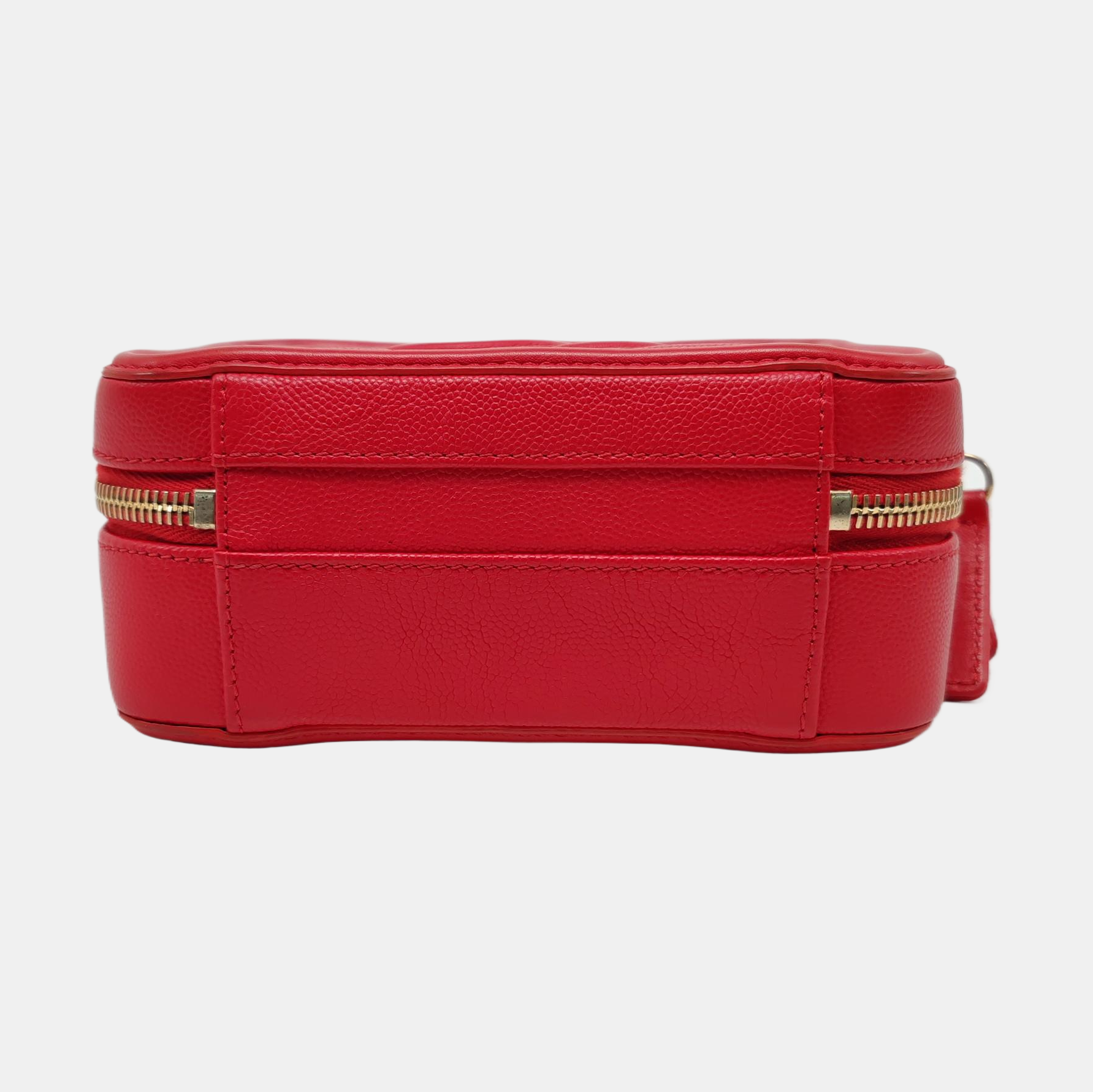 Authenticated pre-owned  Filigree Small Quilted Grained Calfskin Red - Shoulder Bag at Looply