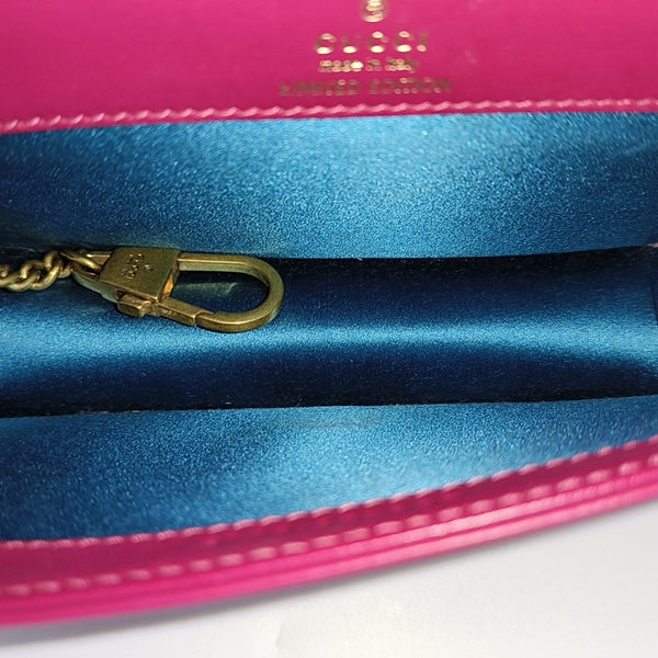 Authenticated pre-owned  GG Marmont Velvet Pink - Shoulder Bag at Looply