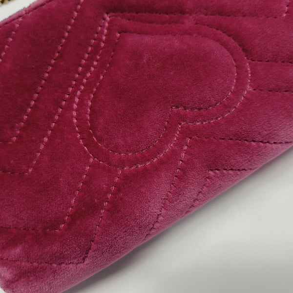 Authenticated pre-owned  GG Marmont Velvet Pink - Shoulder Bag at Looply