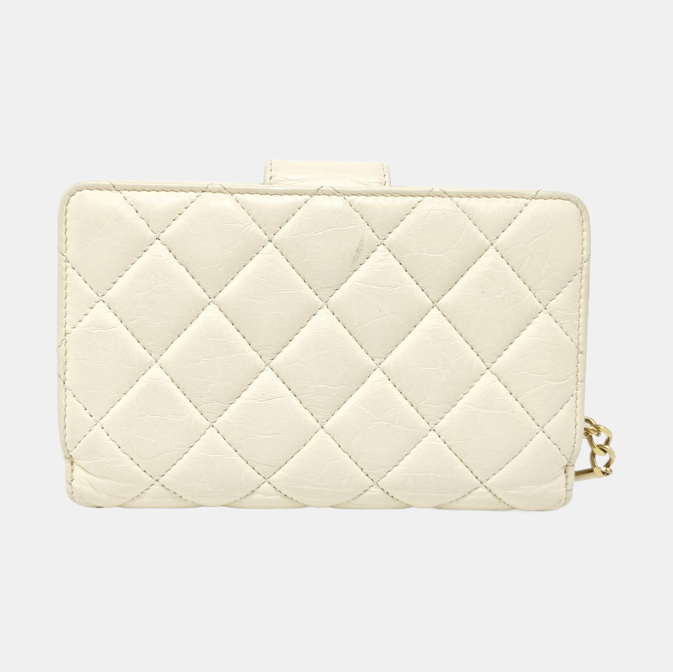 Authenticated pre-owned  2.55 Quilted Calfskin White Wallet - Wallet at Looply