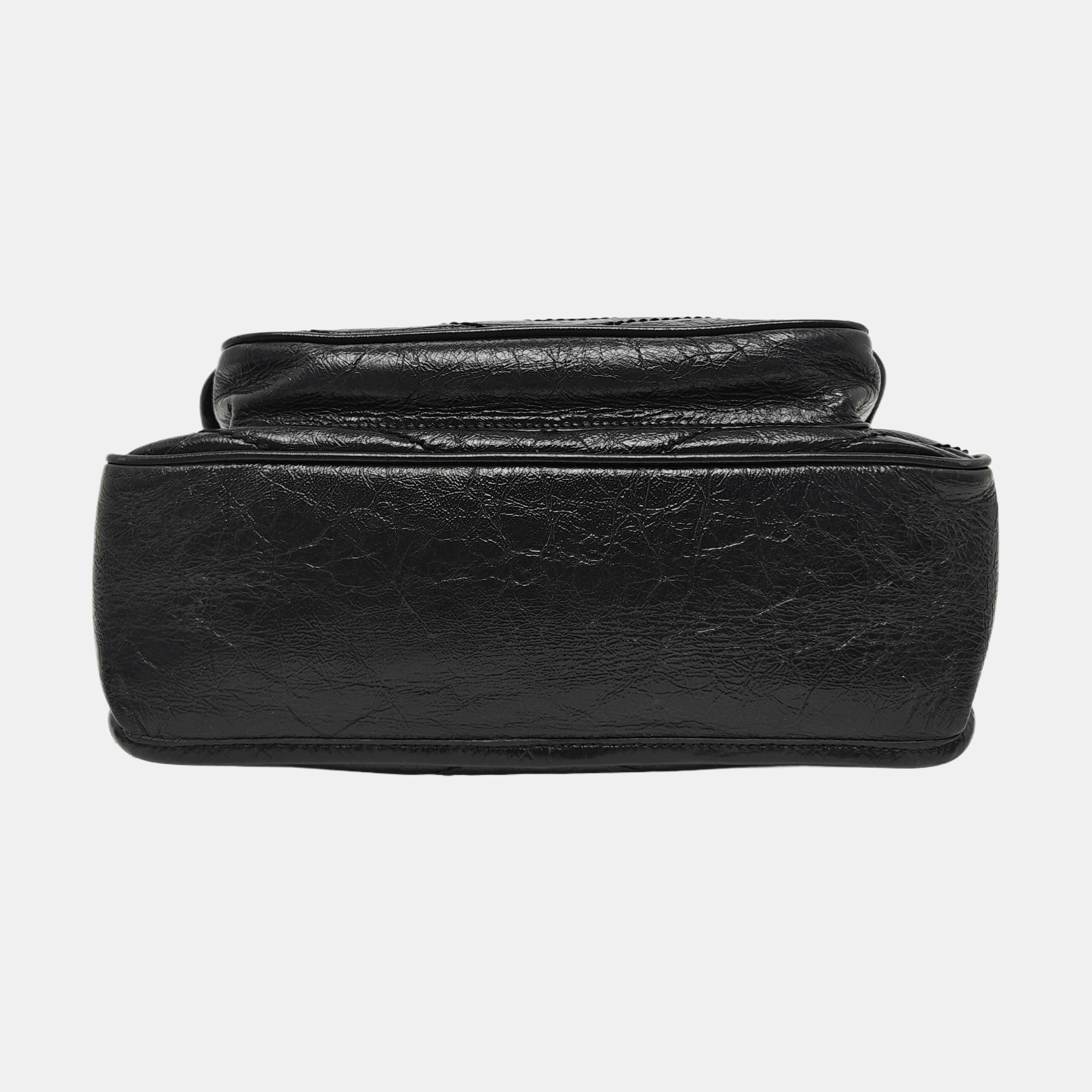 NIKI Medium Chevron Calfskin Black