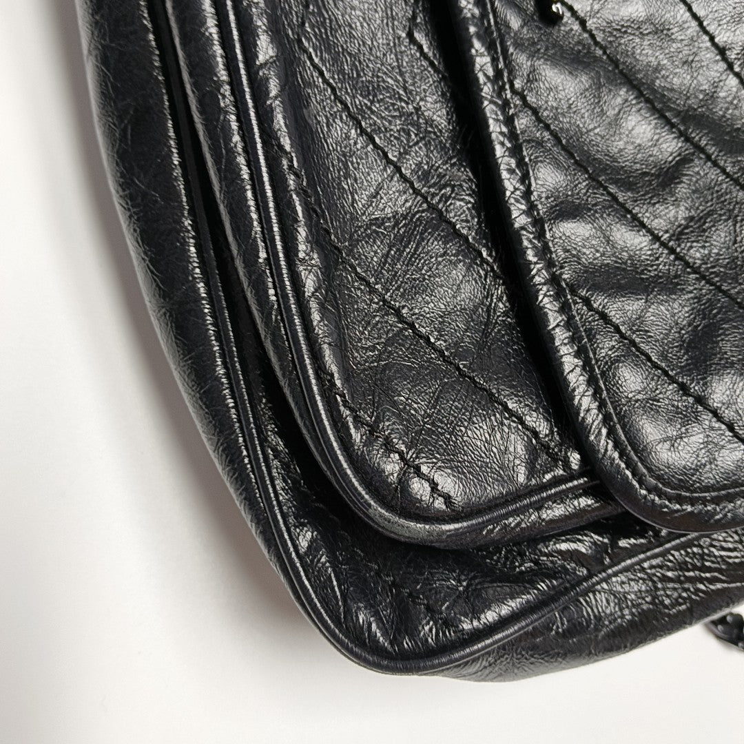 NIKI Medium Chevron Calfskin Black