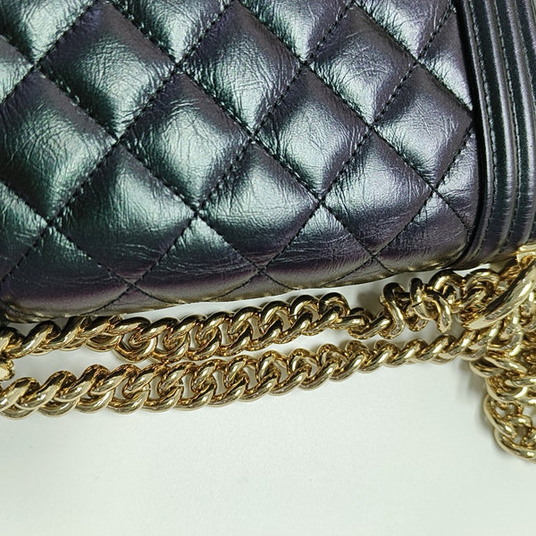 Authenticated pre-owned  Boy Chanel Quilted Calfskin Black - Shoulder Bag at Looply