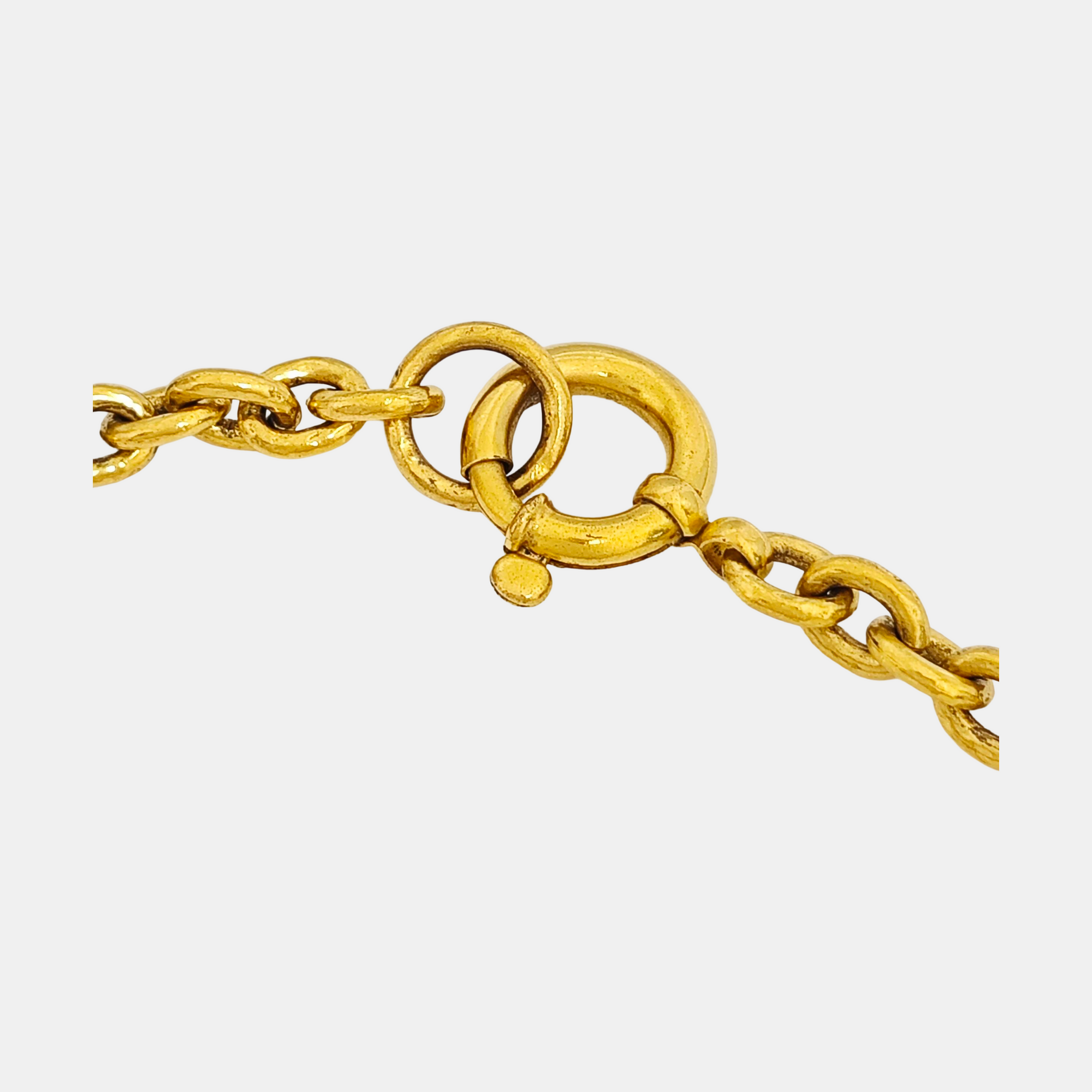 Authenticated pre-owned  Gold-Tone Metal Necklace - Necklace at Looply