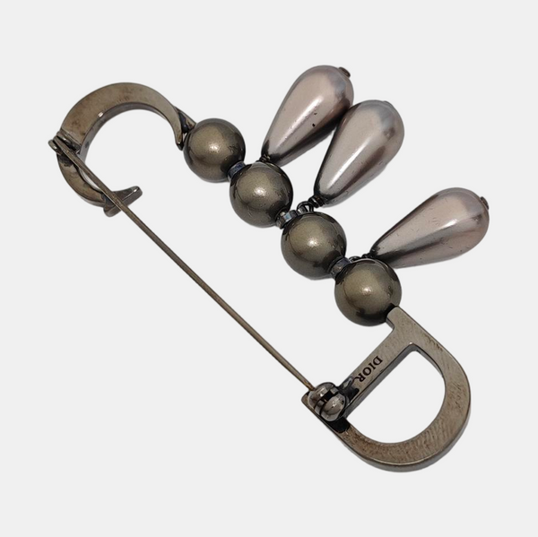 Authenticated pre-owned  Black-tone Metal Faux Pearl Brooch - Brooch at Looply