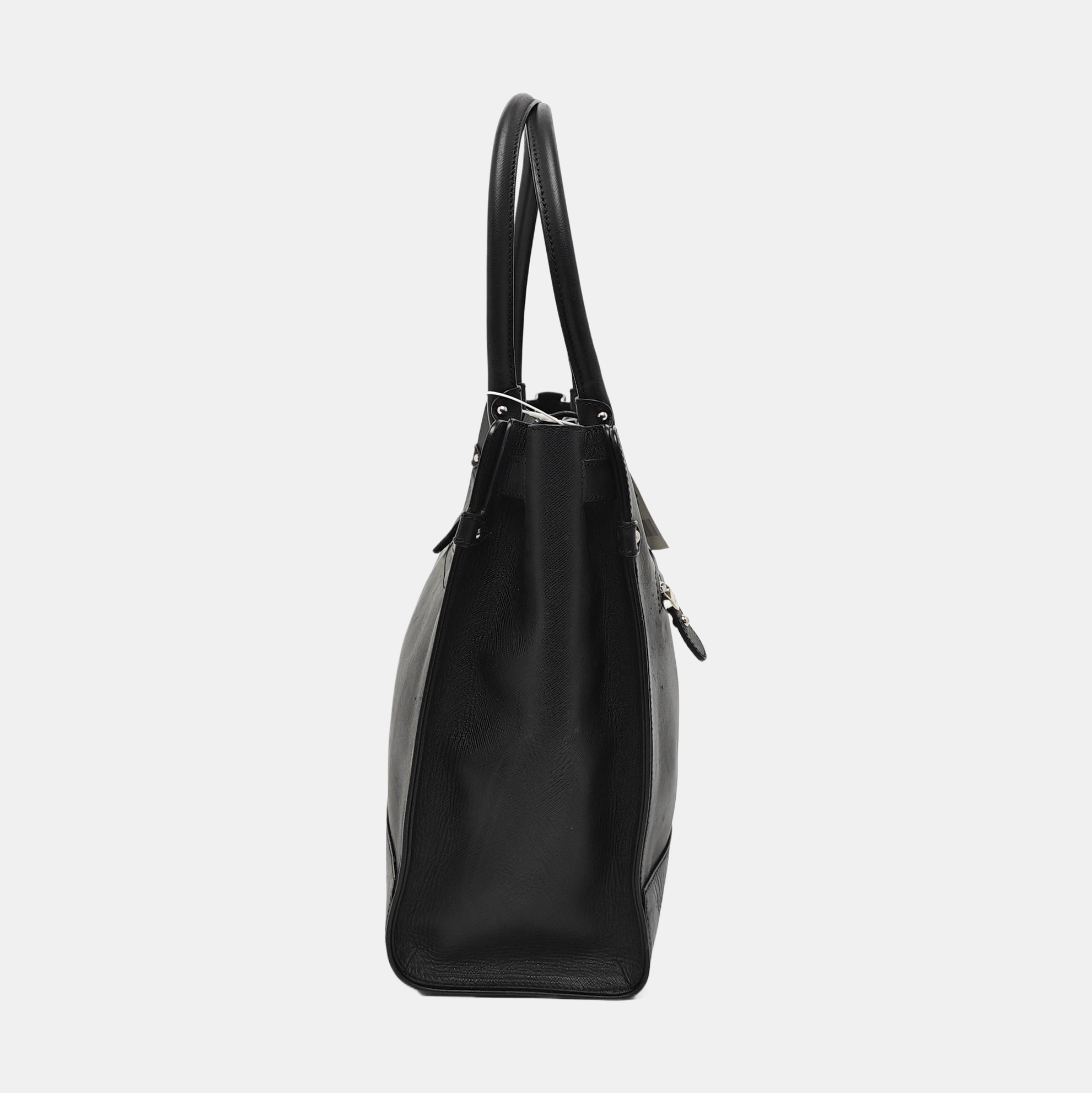 Batik Calfskin Black