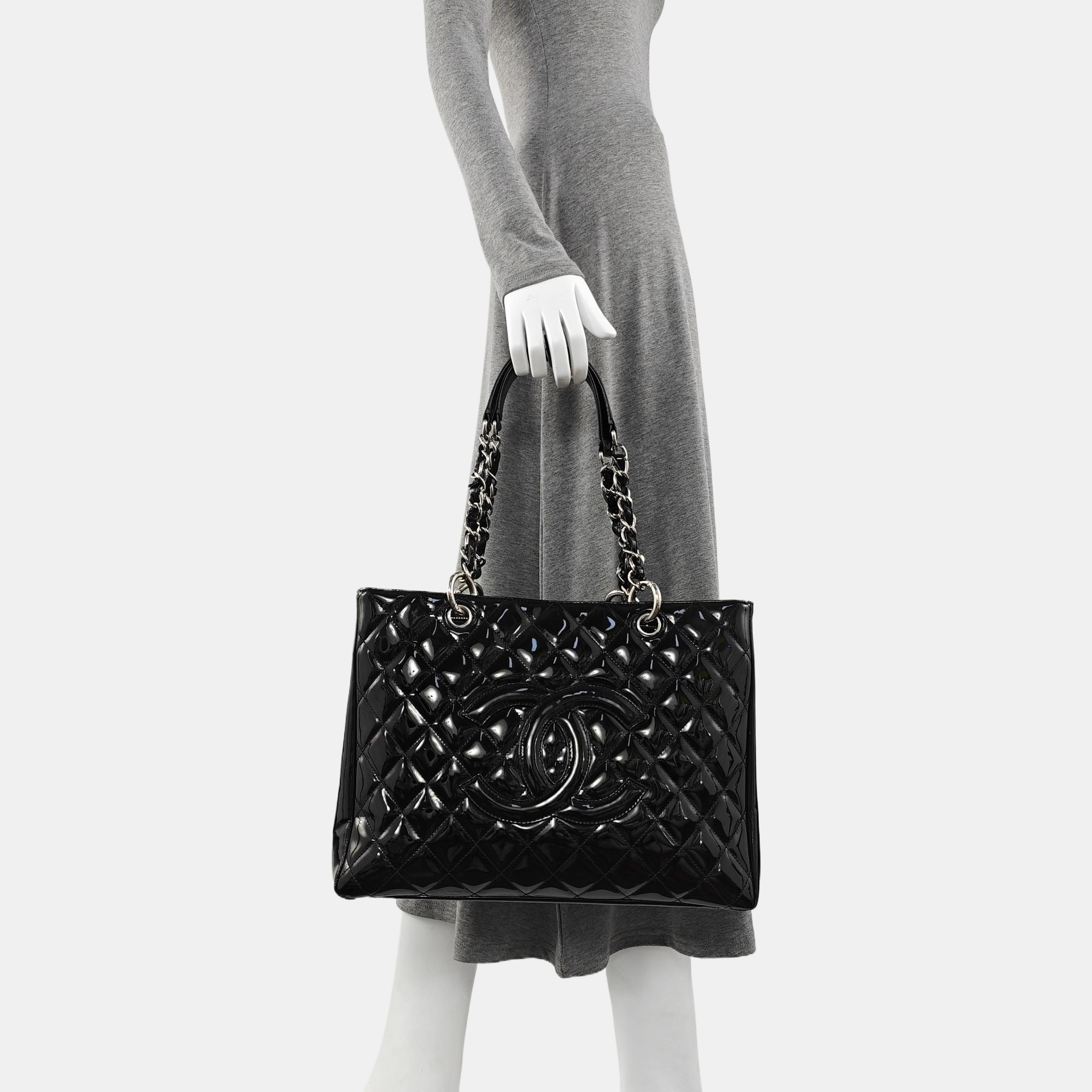 Authenticated pre-owned  Chanel GST Large Quilted Patent Leather Black - Shoulder Bag at Looply