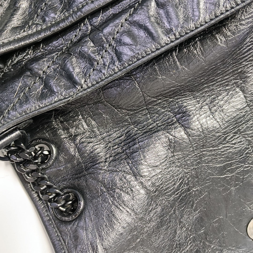 NIKI Medium Chevron Calfskin Black