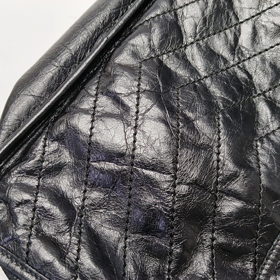 NIKI Medium Chevron Calfskin Black