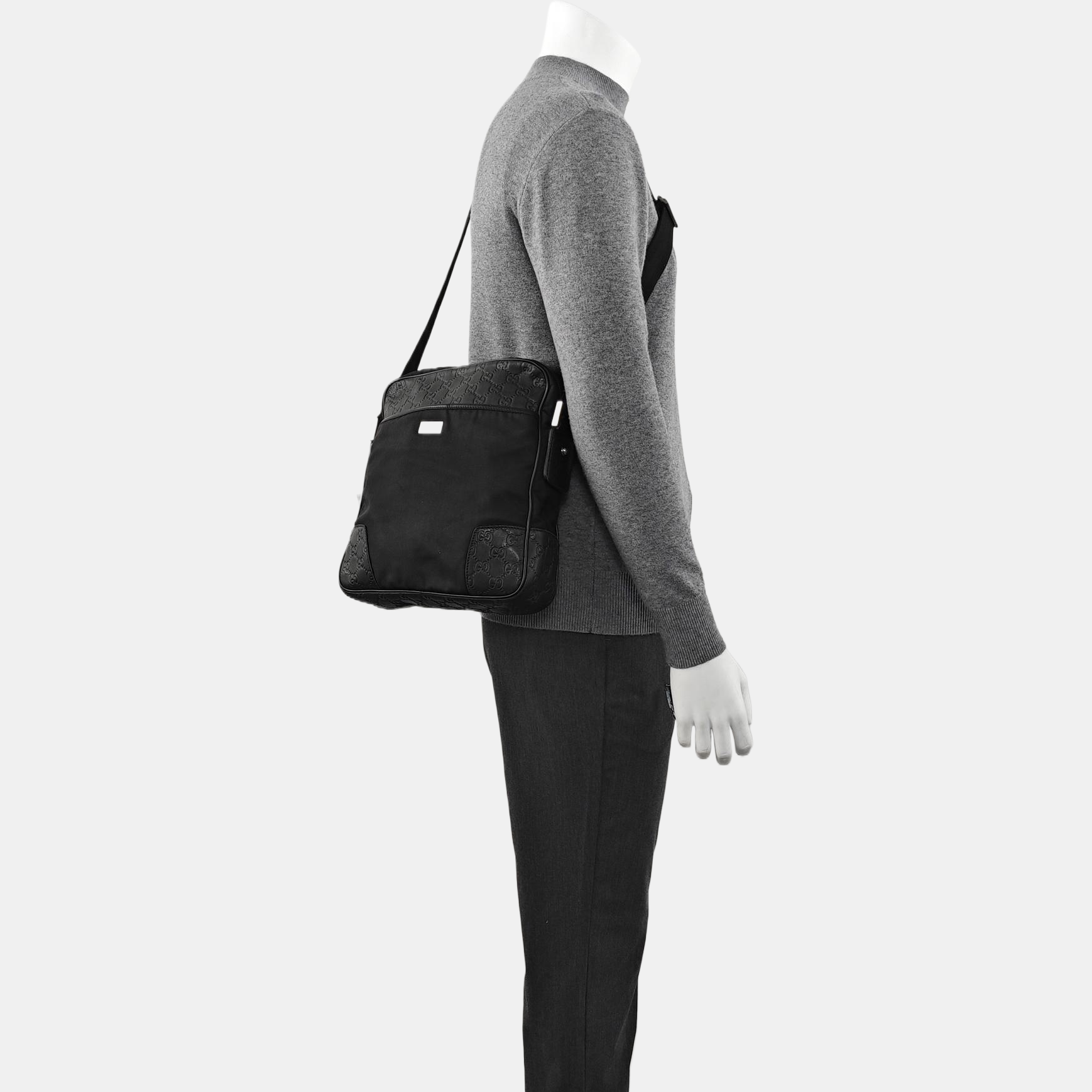 Messenger Fabric Black