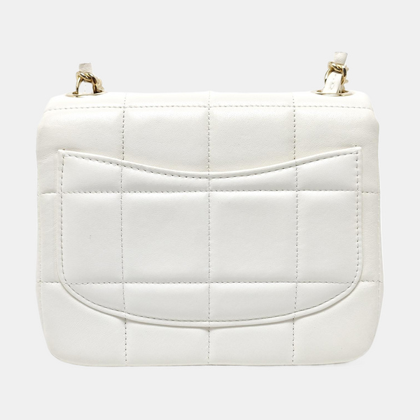 Authenticated pre-owned  Classic Flap Lambskin White - Shoulder Bag at Looply