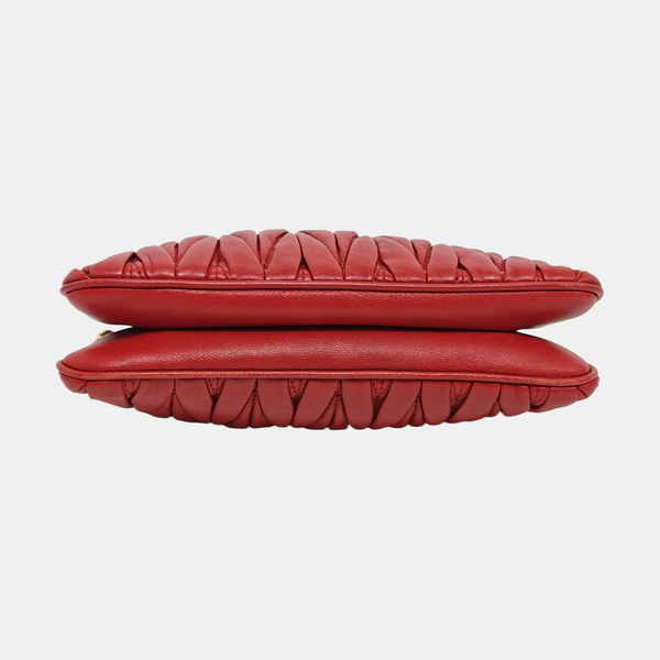 Authenticated pre-owned  Matelassé Lambskin Red - Shoulder Bag at Looply