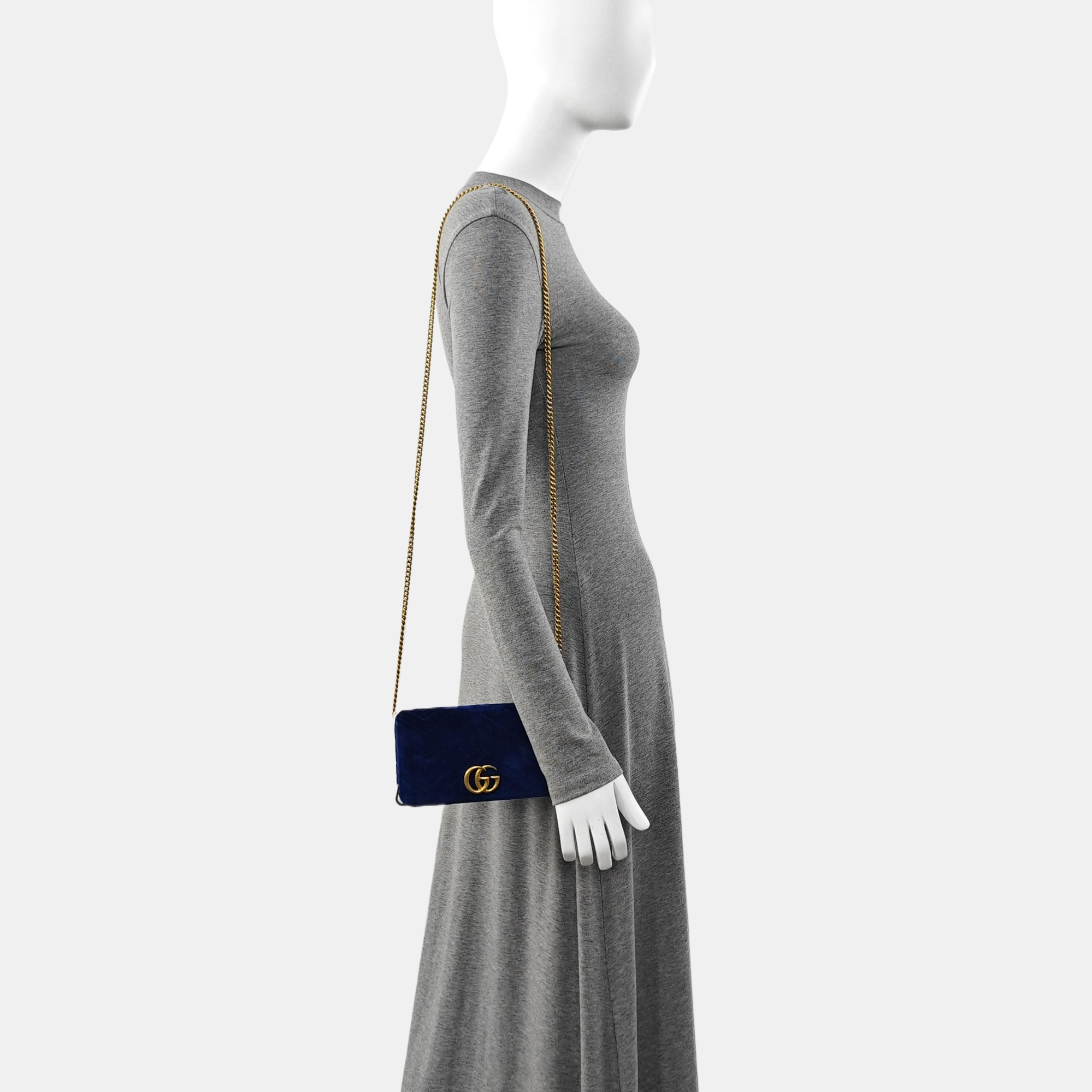 Authenticated pre-owned  GG Marmont Velvet Blue - Shoulder Bag at Looply