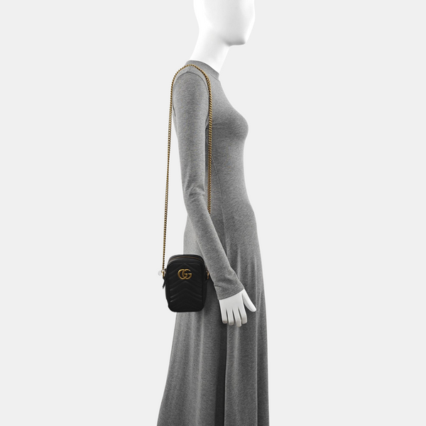 Authenticated pre-owned  GG Marmont Mini Calfskin Black - Crossbody Bag at Looply