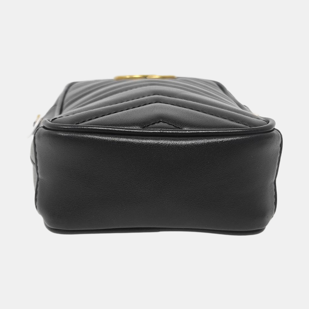 Authenticated pre-owned  GG Marmont Mini Calfskin Black - Crossbody Bag at Looply