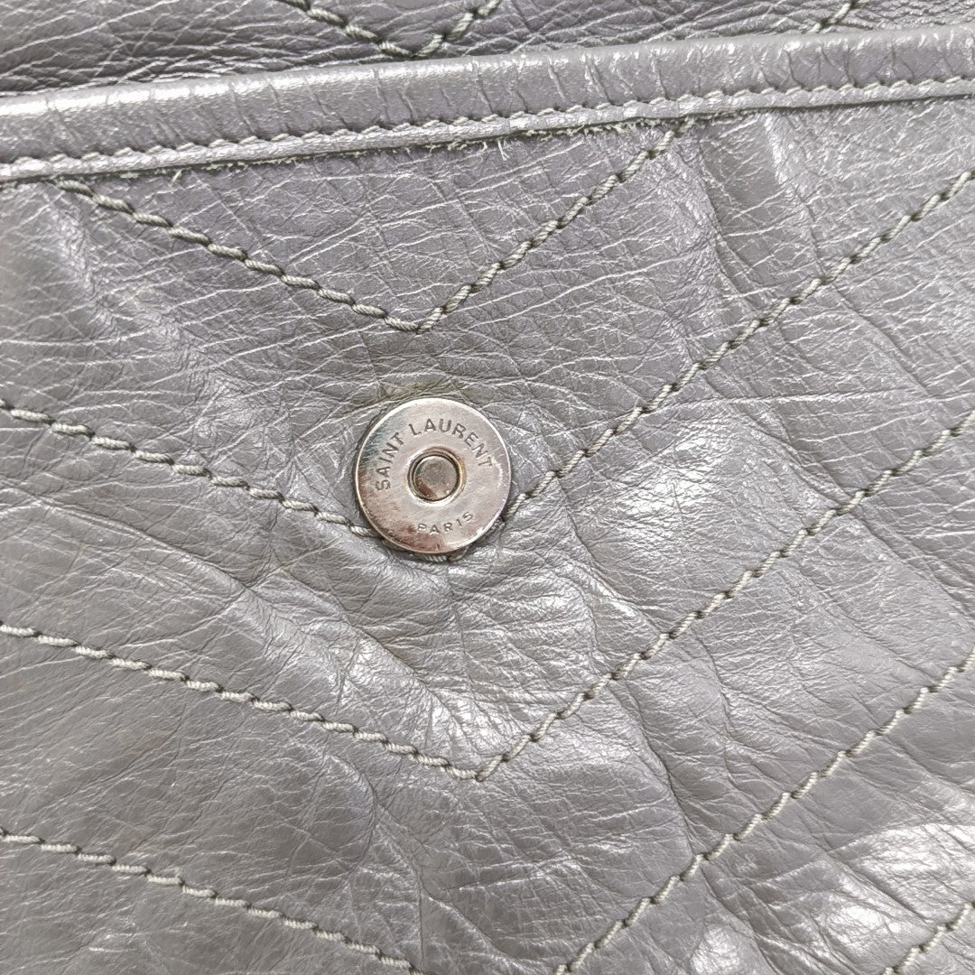 NIKI Medium Chevron Calfskin Gray