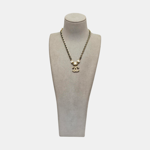 Authenticated pre-owned  Gold-Tone Metal Fabric Necklace - Necklace at Looply