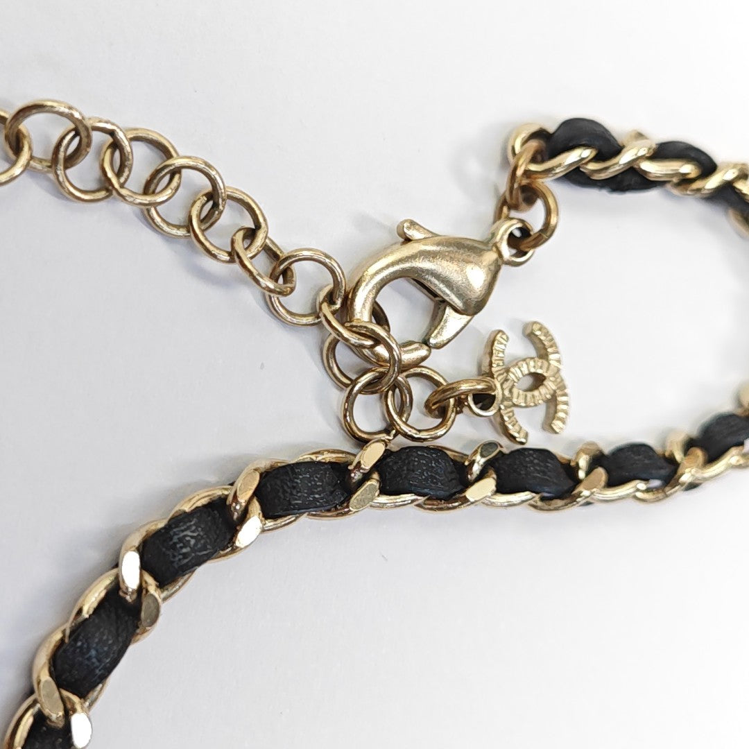 Authenticated pre-owned  Gold-Tone Metal Fabric Necklace - Necklace at Looply