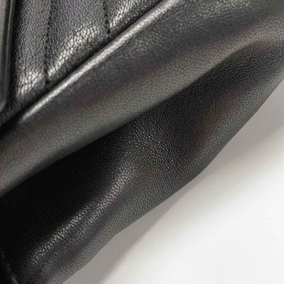 COLLEGE Medium Chevron Lambskin Black