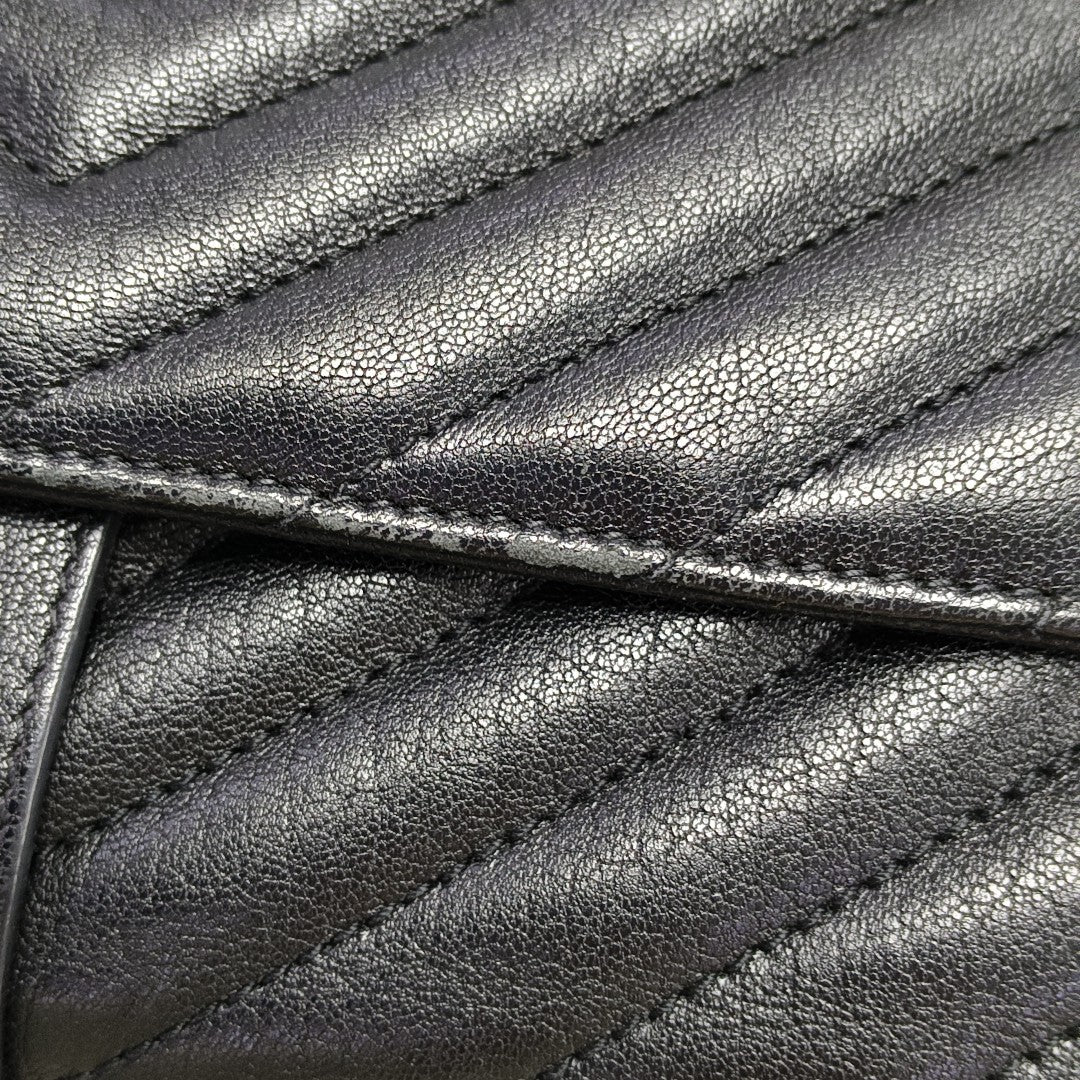 COLLEGE Medium Chevron Lambskin Black