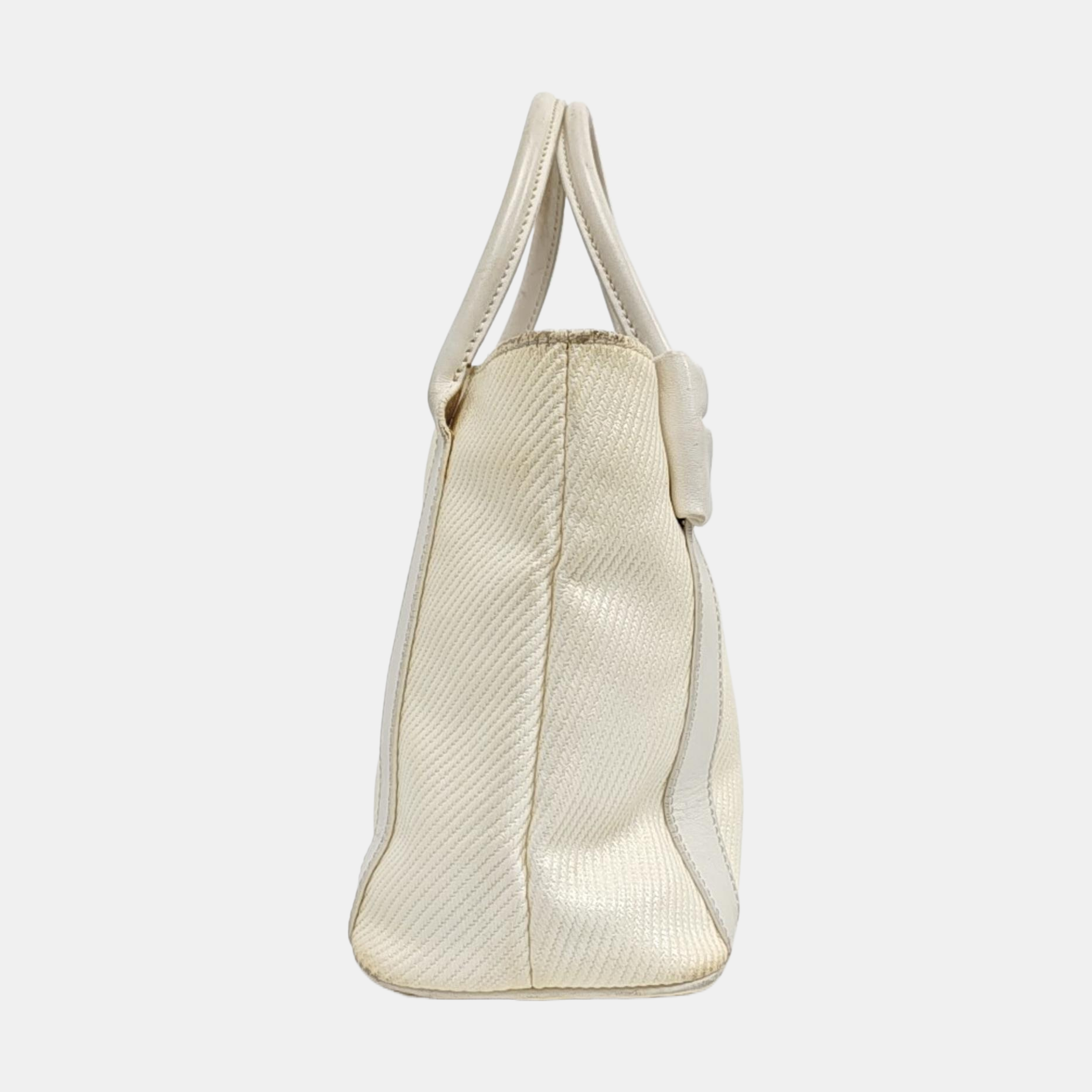 Vara Quilted Special Material White