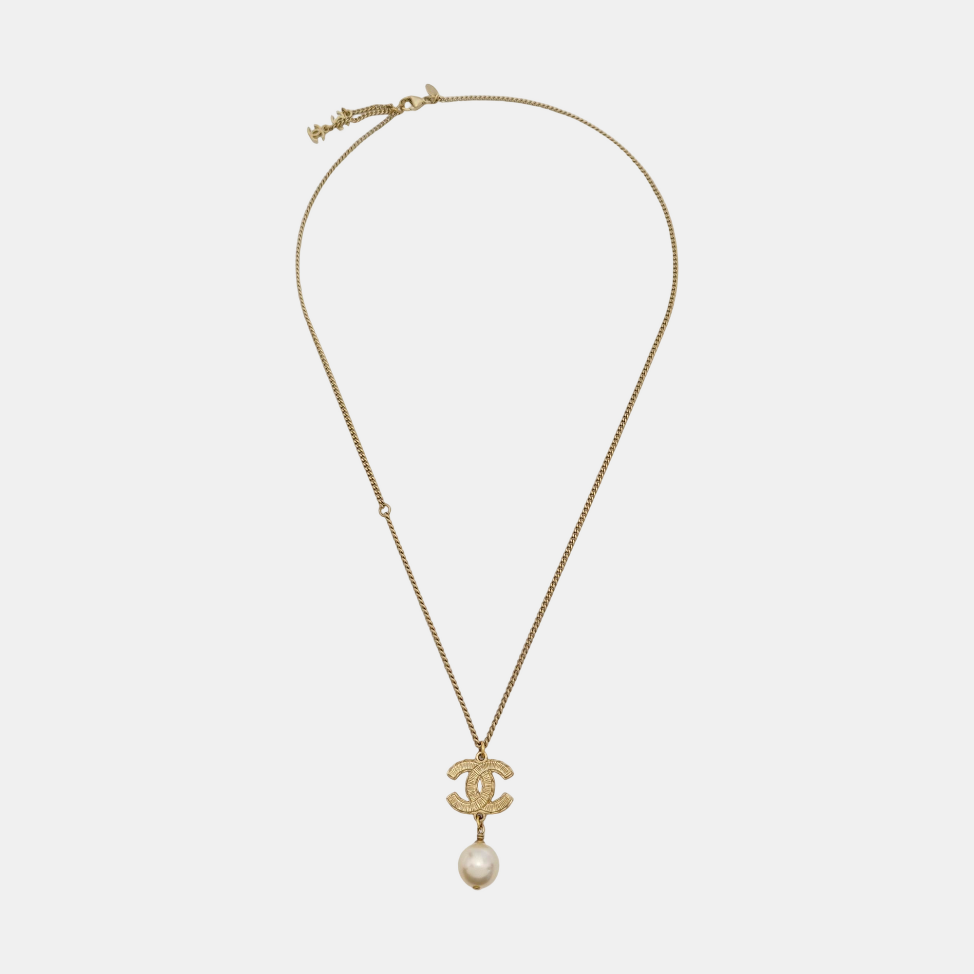 Authenticated pre-owned  Black CC And Pearl Drop Gold-tone Metal Necklace - Necklace at Looply