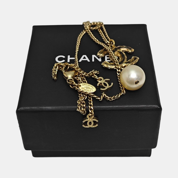 Authenticated pre-owned  Black CC And Pearl Drop Gold-tone Metal Necklace - Necklace at Looply
