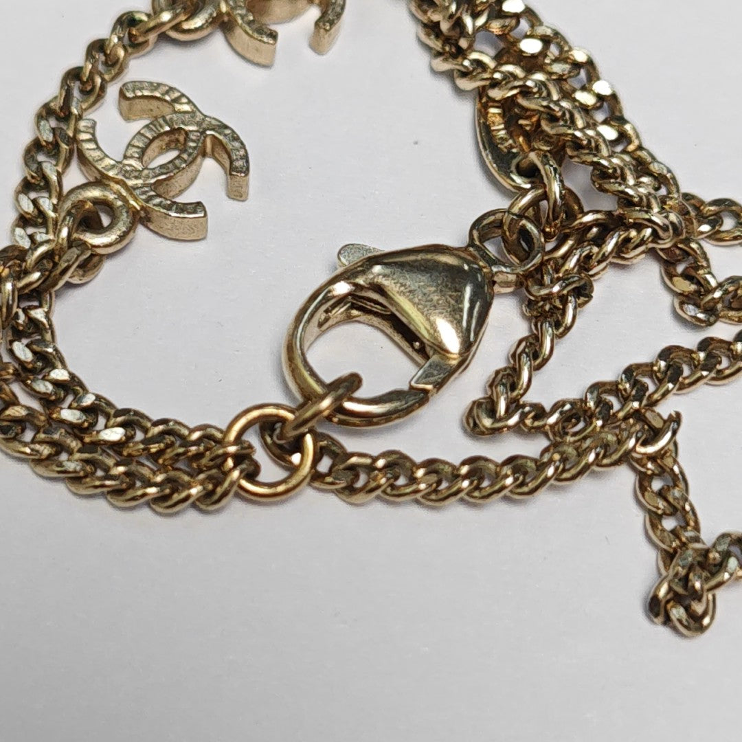 Authenticated pre-owned  Black CC And Pearl Drop Gold-tone Metal Necklace - Necklace at Looply