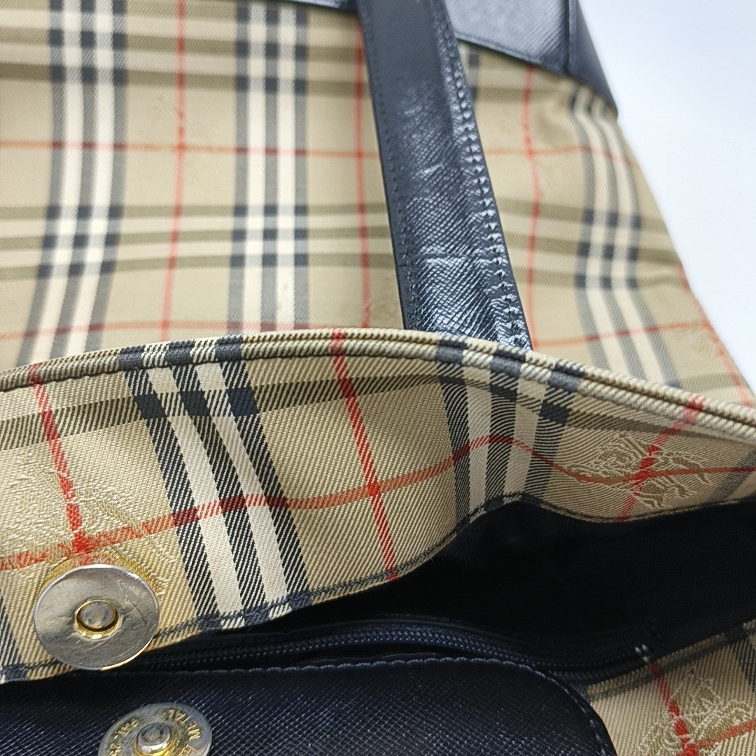 Authenticated pre-owned  Haymarket Fabric Brown - Shoulder Bag at Looply