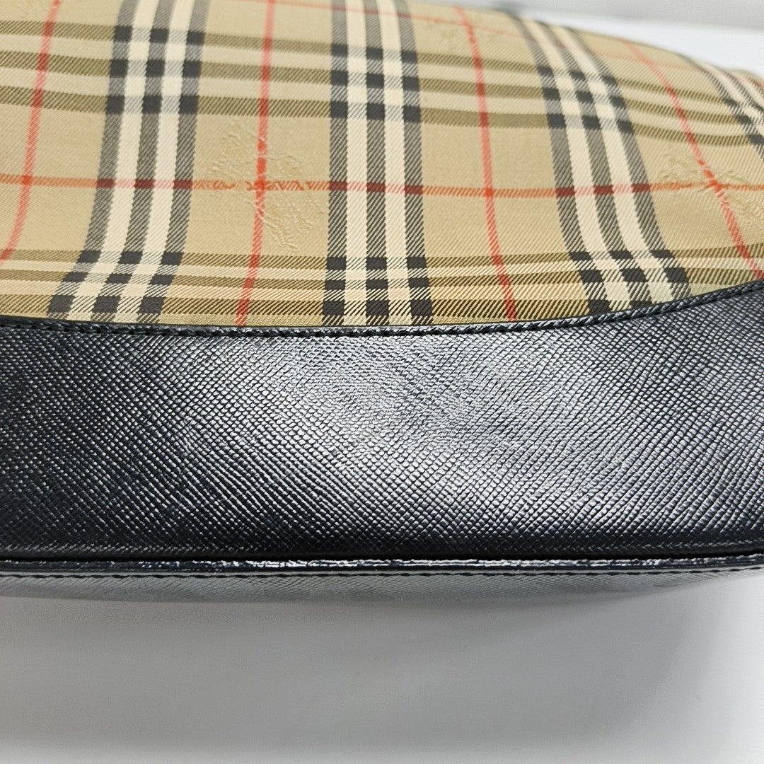 Authenticated pre-owned  Haymarket Fabric Brown - Shoulder Bag at Looply