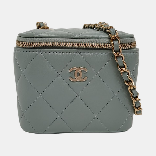 Authenticated pre-owned  Vanity Case Quilted Lambskin Green - Shoulder Bag at Looply