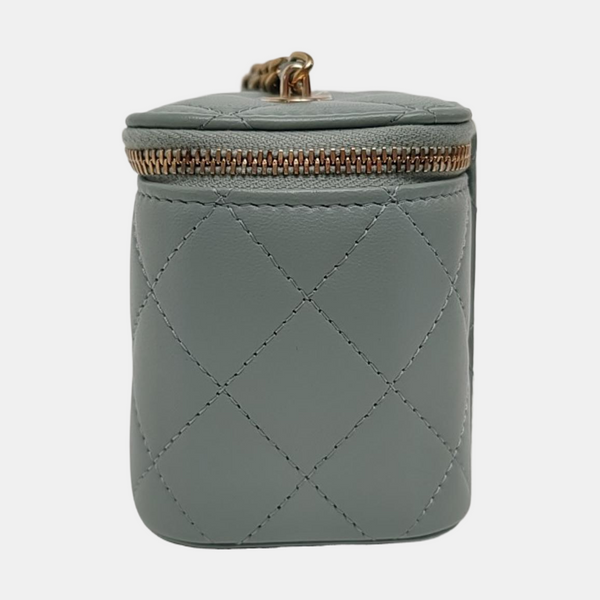 Authenticated pre-owned  Vanity Case Quilted Lambskin Green - Shoulder Bag at Looply