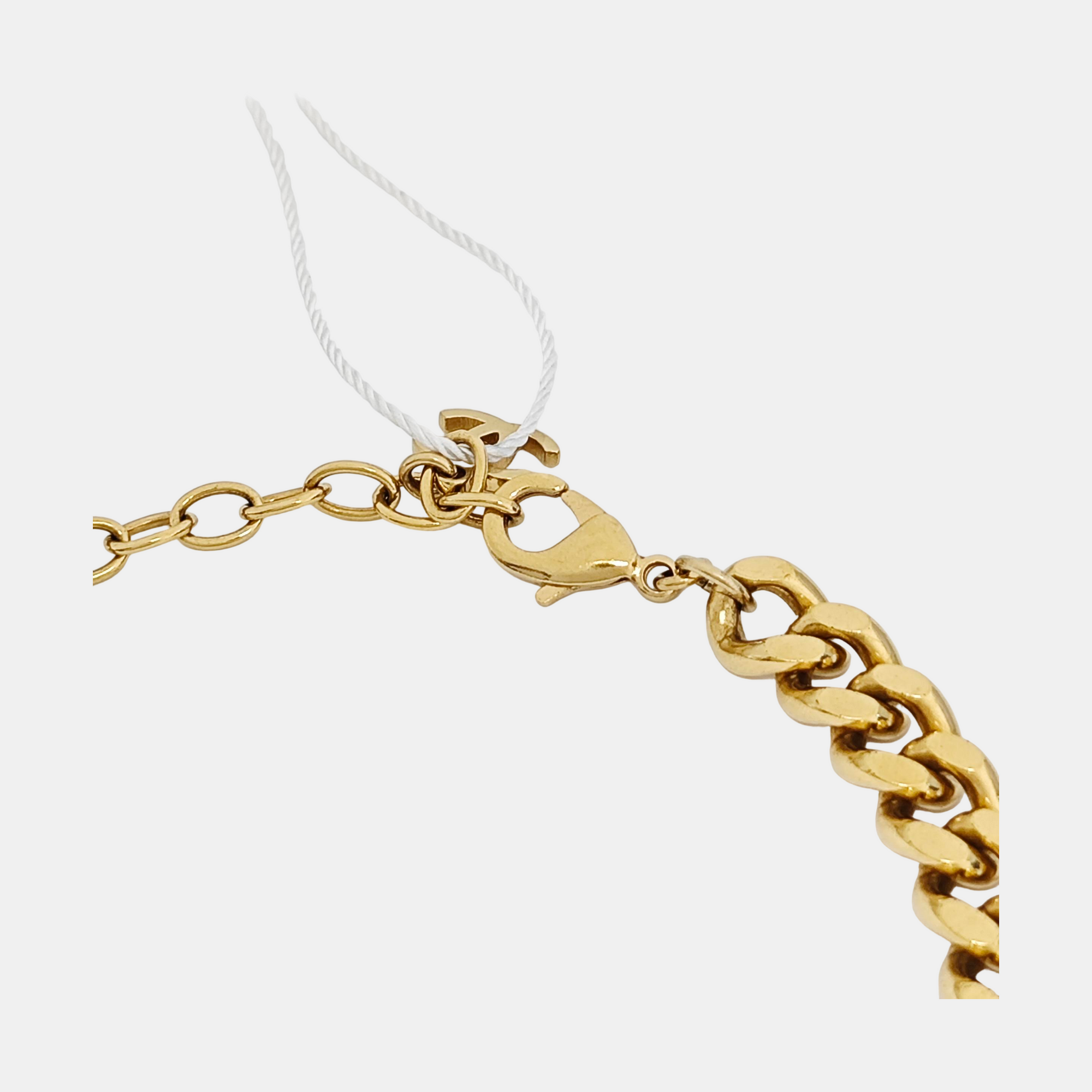 Authenticated pre-owned  Gold-Tone Metal Necklace - Necklace at Looply
