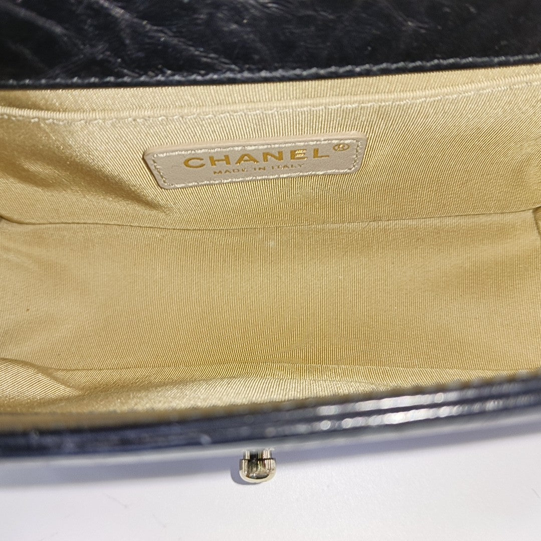 Authenticated pre-owned  Boy Chanel Small Calfskin Black - Shoulder Bag at Looply