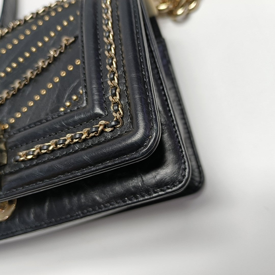 Authenticated pre-owned  Boy Chanel Small Calfskin Black - Shoulder Bag at Looply