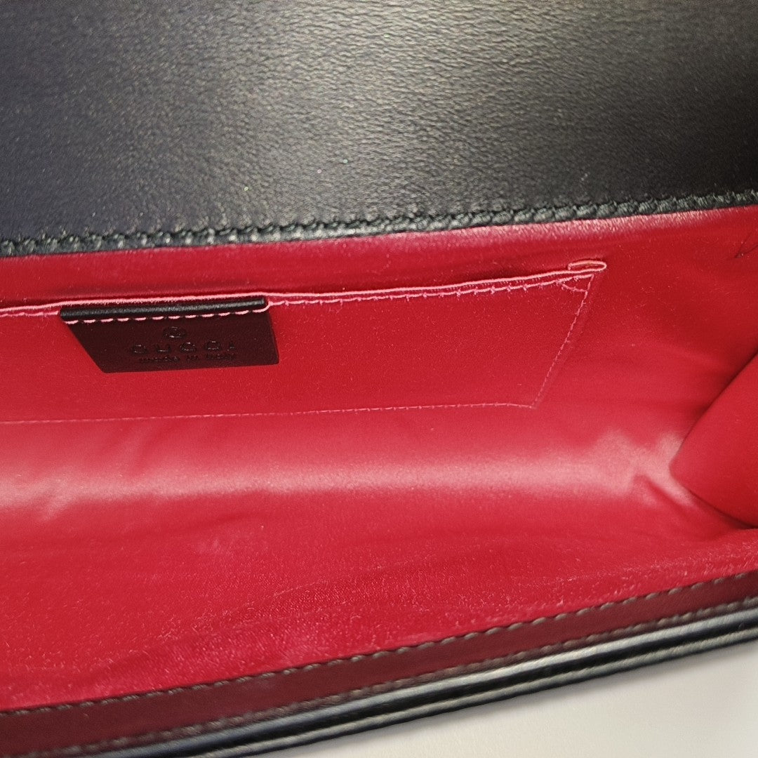Authenticated pre-owned  Dionysus Velvet Black - Clutch at Looply