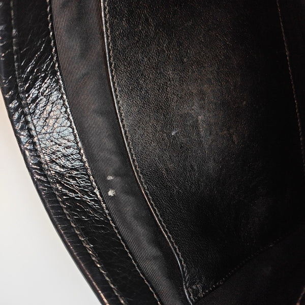 NIKI Medium Chevron Calfskin Black