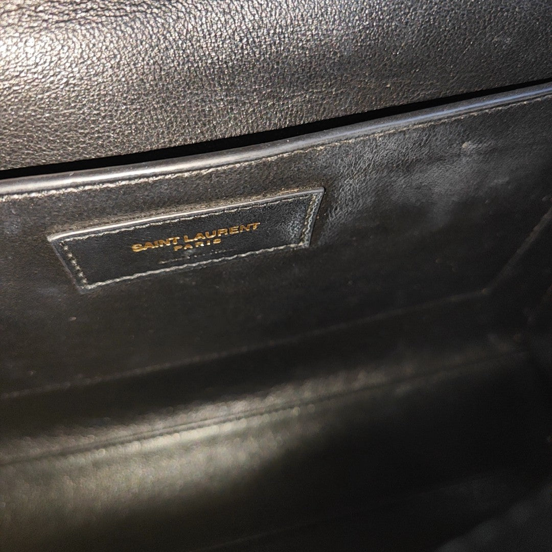 MANHATTAN Medium Calfskin Black