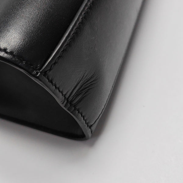 MANHATTAN Medium Calfskin Black
