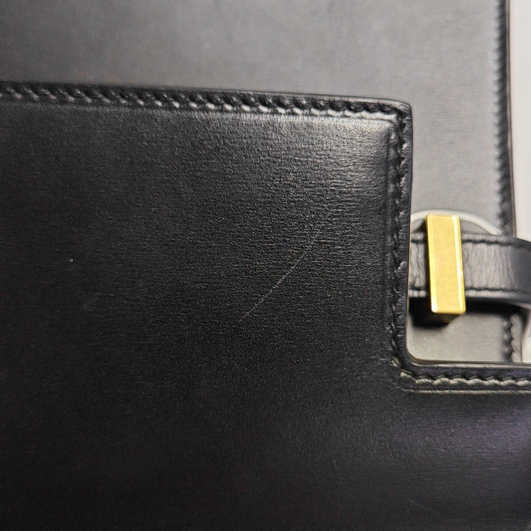 MANHATTAN Medium Calfskin Black
