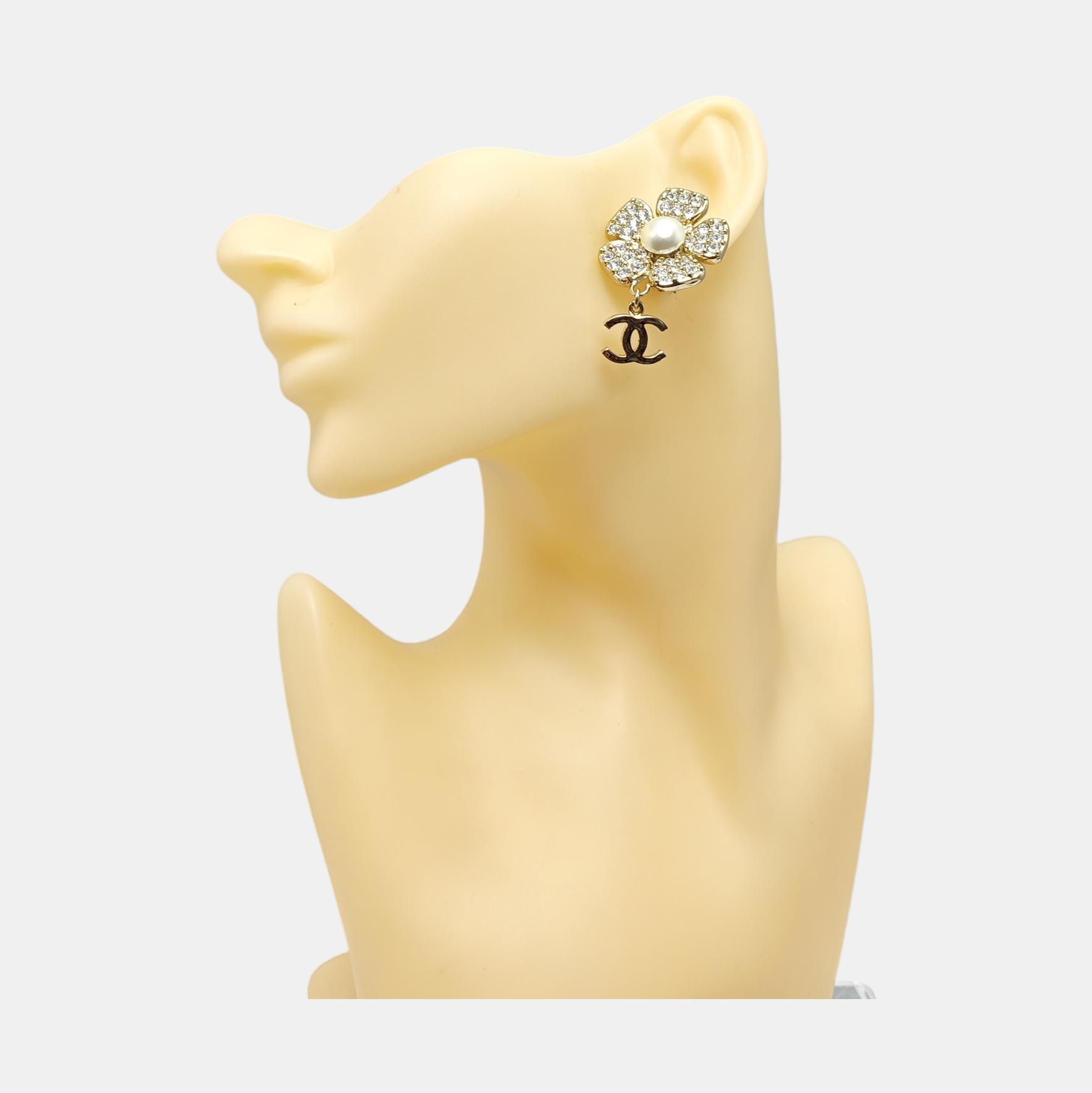 Authenticated pre-owned  CC Small Pendant Stud Gold Earring - Earrings at Looply