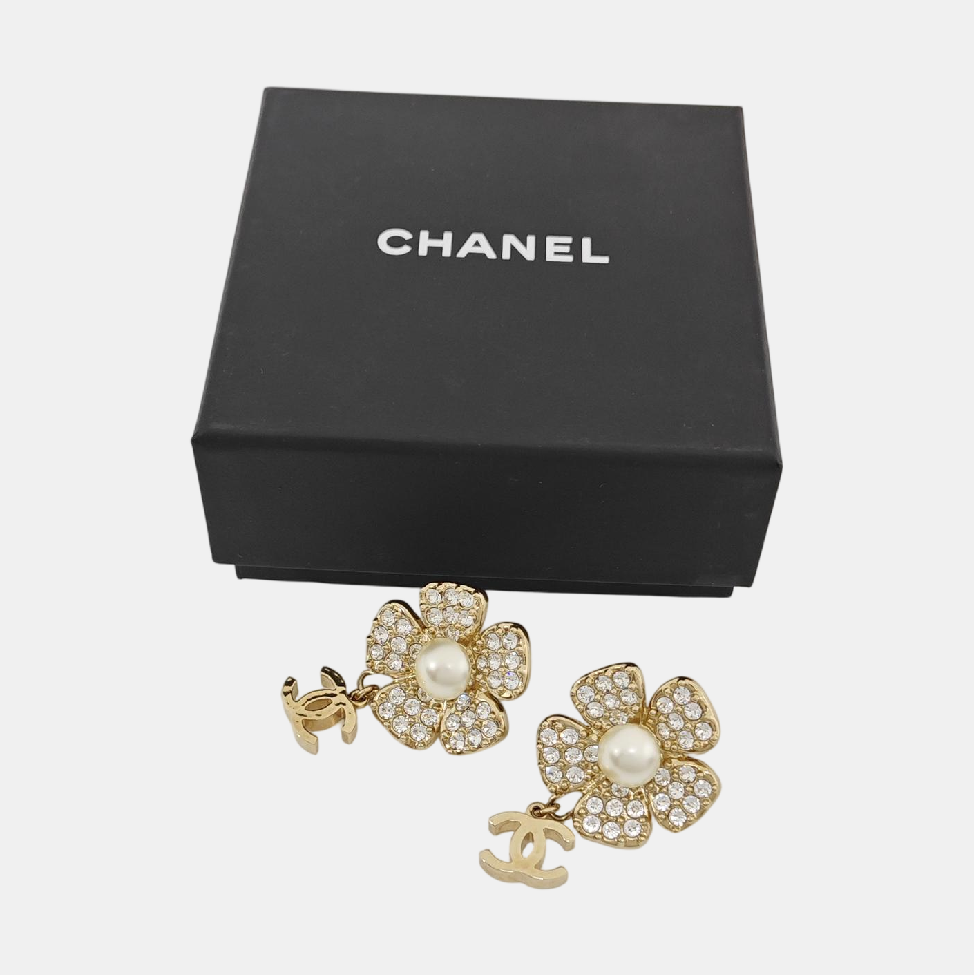 Authenticated pre-owned  CC Small Pendant Stud Gold Earring - Earrings at Looply