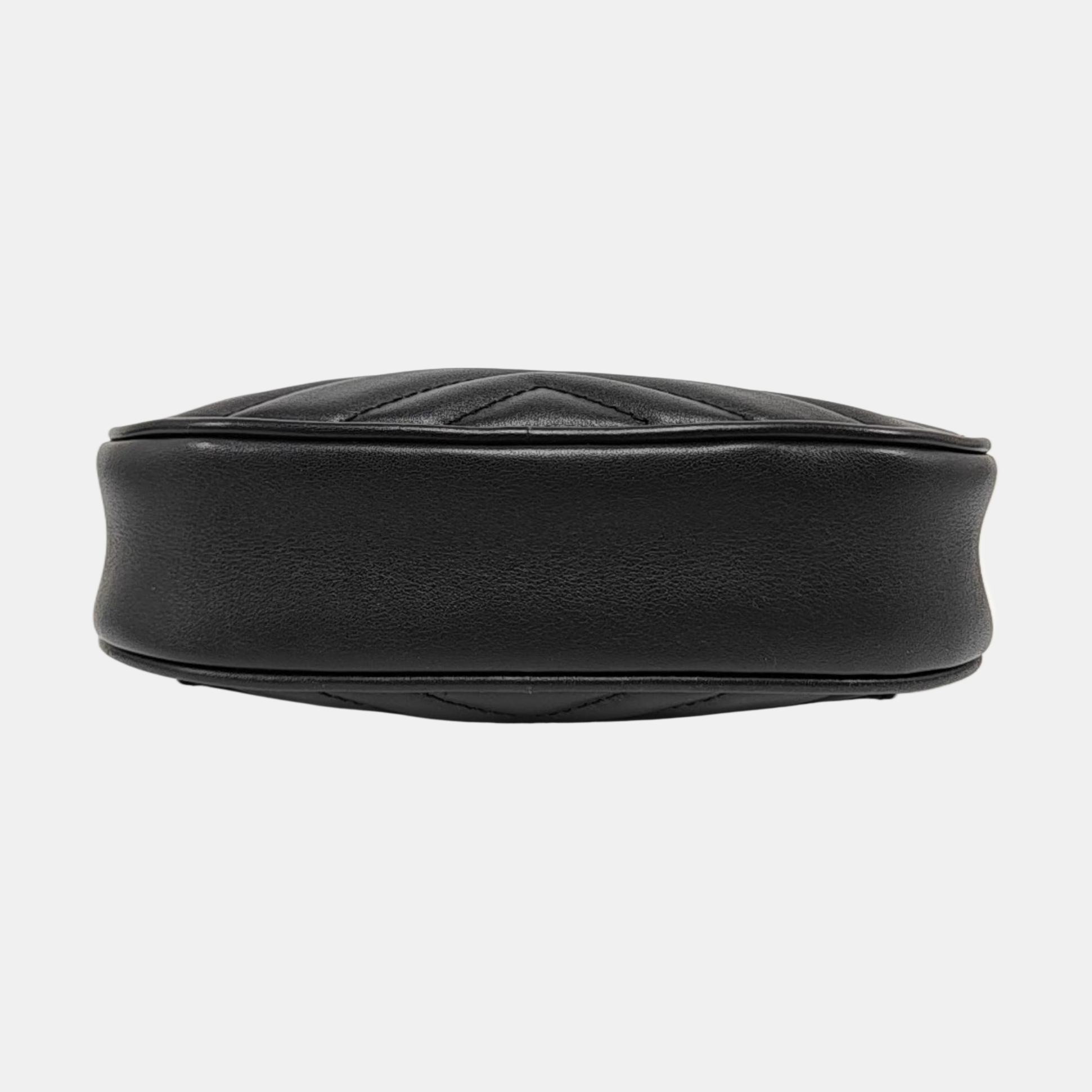 Authenticated pre-owned  GG Marmont Calfskin Black - Belt Bag at Looply
