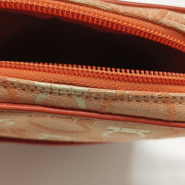 Canvas Orange