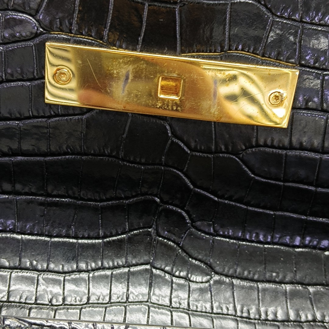 MANHATTAN Medium Calfskin Black