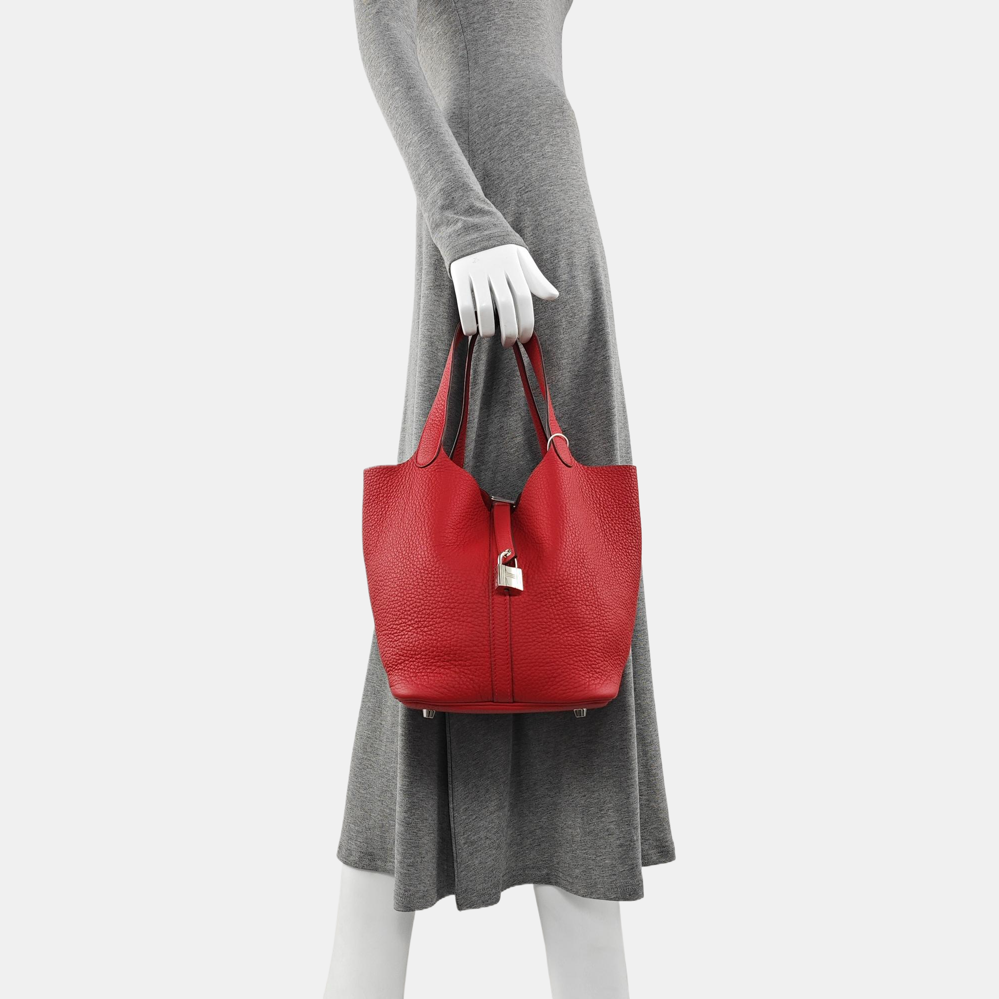 Authenticated pre-owned  Picotin Lock 22 Clemence Red - Top Handle Bag at Looply