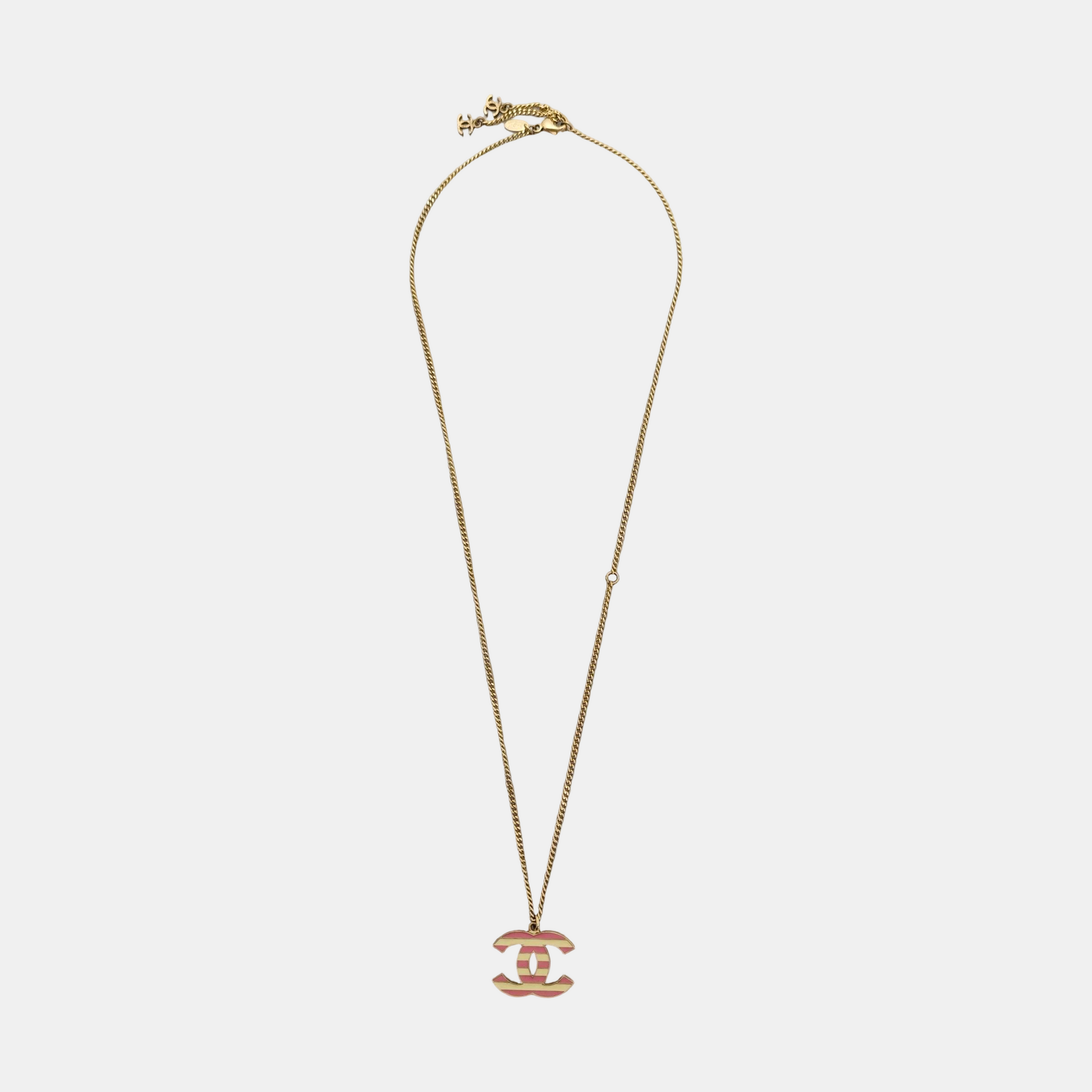 Authenticated pre-owned  Gold-tone Metal Necklace - Necklace at Looply